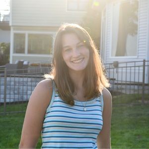 Meet your Posher, Olivia